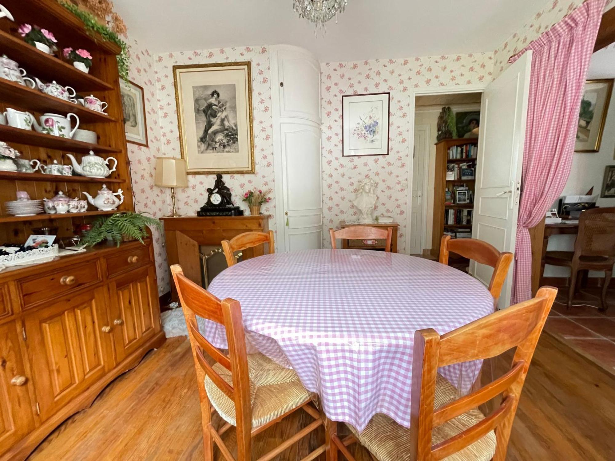 La Roseliere Maison Plain Pied Confortable Belle Decoration Jardin Magnifique 10 Mn A Pied Centre Ville Bayeux Proche Plages Du Debarquement Екстер'єр фото