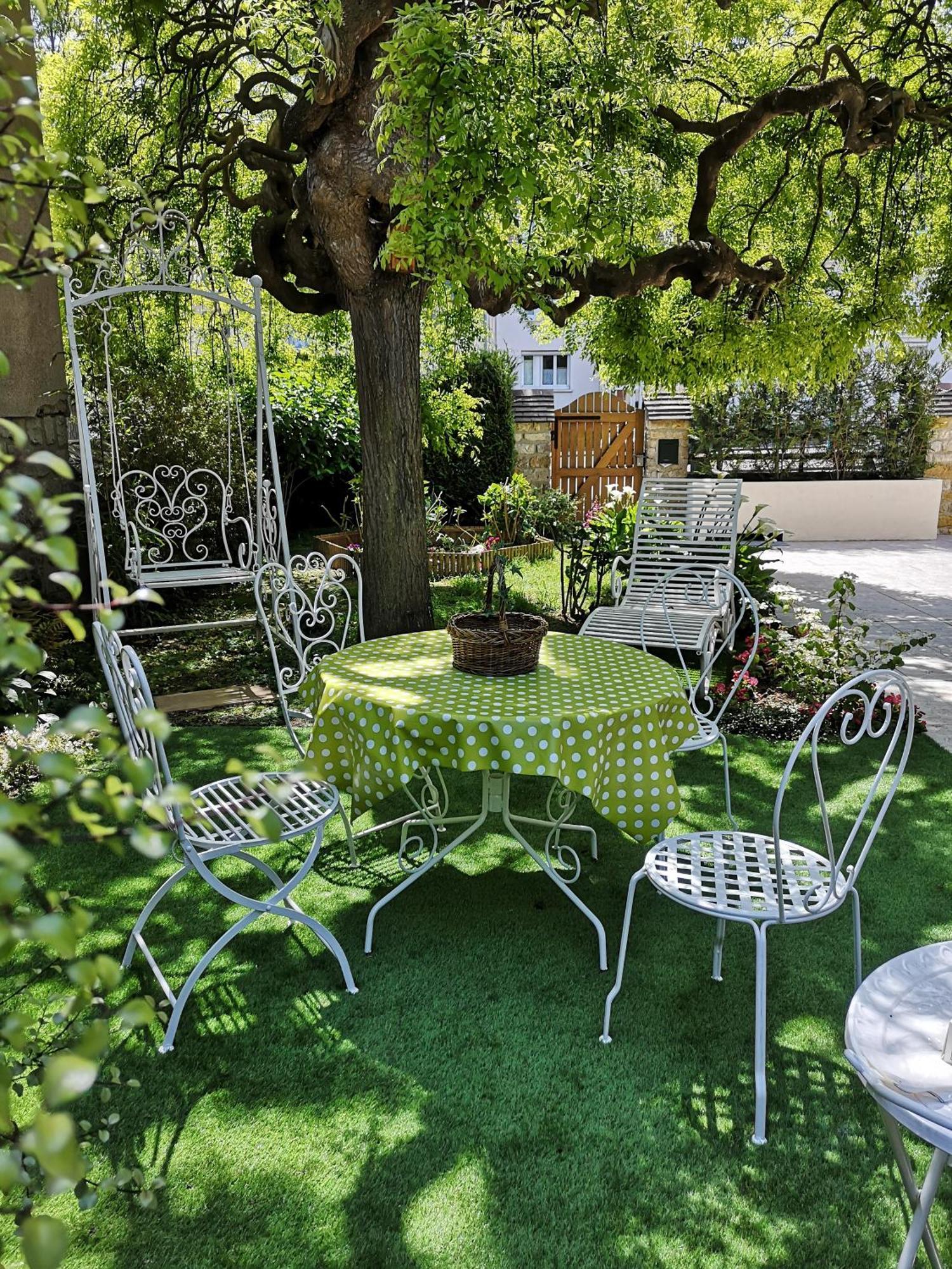 La Roseliere Maison Plain Pied Confortable Belle Decoration Jardin Magnifique 10 Mn A Pied Centre Ville Bayeux Proche Plages Du Debarquement Екстер'єр фото